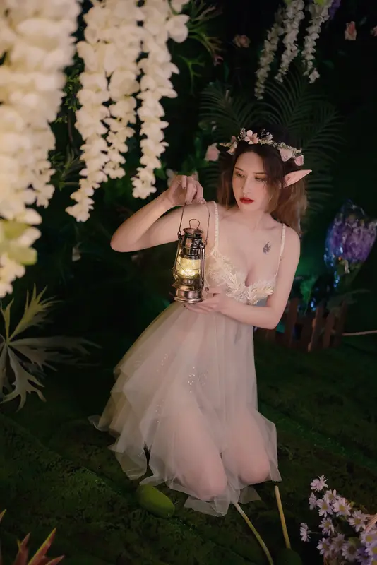 精灵 - 鹿八岁baby